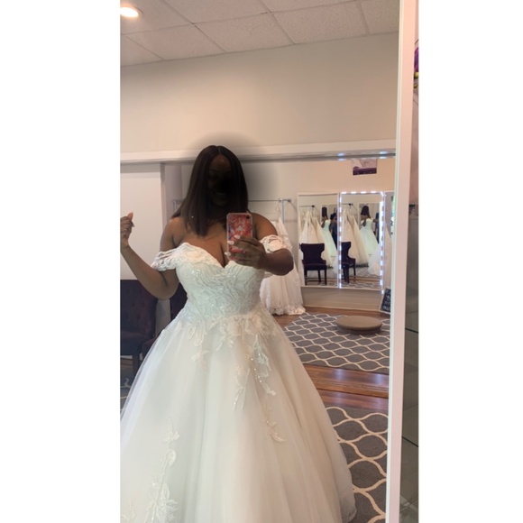 ✨ NEW Eddy K Curvy Wedding Dress – Size 16W #UR134 ✨ - Picture 6 of 9